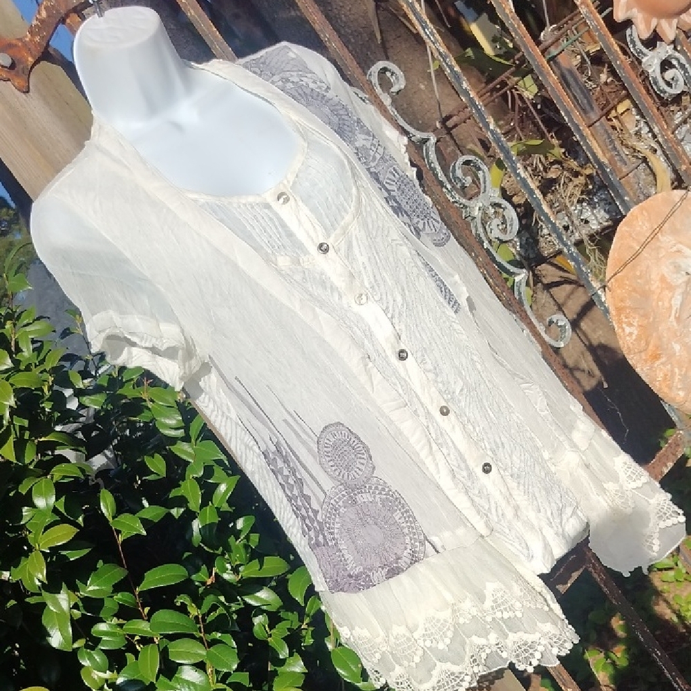 Fleur De Lis Parisian Lace Trimmed Tunic Large